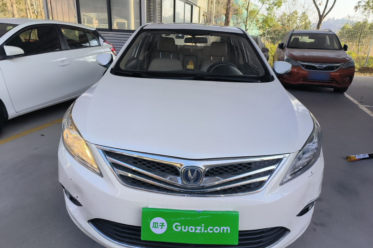 长安 逸动 2014款 1.6L 自动豪华型车身外观6001