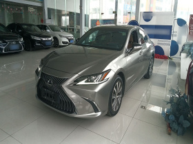 雷克萨斯ES 2020款 260 卓越版