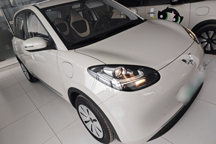 五菱汽车 五菱缤果 2024款 203km 轻享款车身外观3