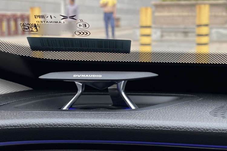 小鹏P7 2020款 670E中控内饰7005