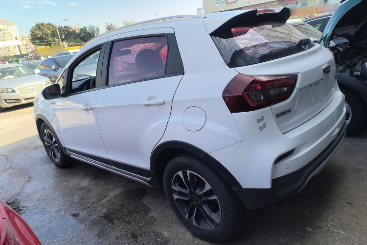 吉利汽车 远景X3 2019款 升级版 1.5L CVT尊贵型车身外观4