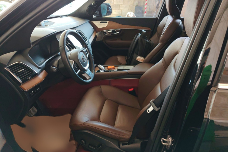 沃尔沃XC90 2022款 B6 智逸豪华版 7座局部细节19