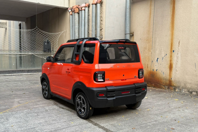 吉利银河 2025款 210km 熊猫骑士车身外观6002