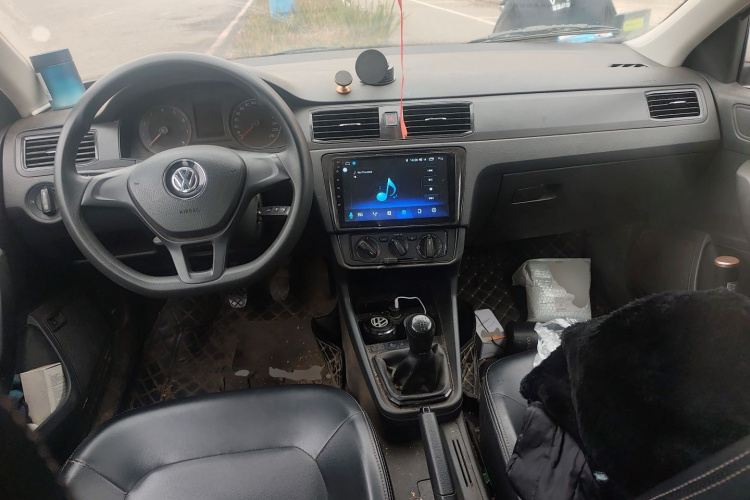 大众 桑塔纳 2021款 1.5L 手动风尚版中控内饰12