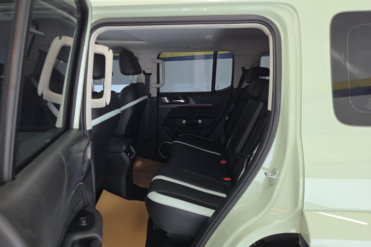 坦克300 2021款 城市版 2.0T 很有型中控内饰21