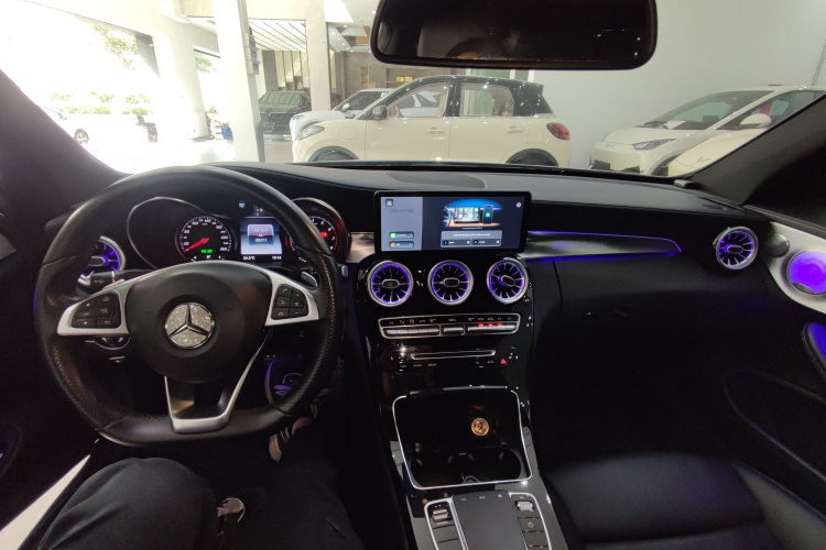 奔驰C级(进口) 2018款 C 200 轿跑车中控内饰7002