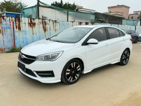 奇瑞 艾瑞泽5 2018款 1.5L 手动致敬青春版