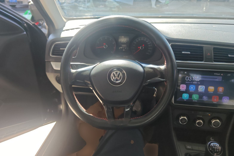 大众 朗逸 2015款 1.6L 手动风尚版中控内饰13