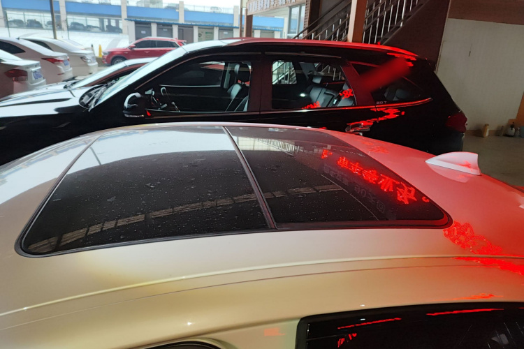 宝马1系 2021款 改款 125i M运动曜夜版局部细节57