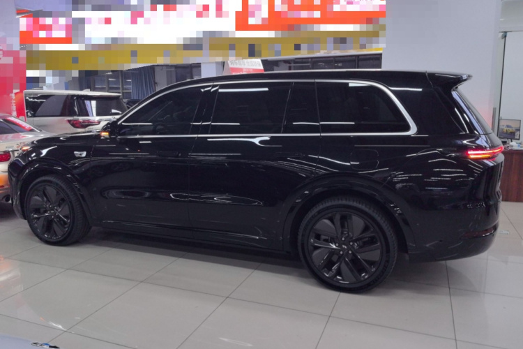 理想汽车 理想L9 2024款 Ultra车身外观4