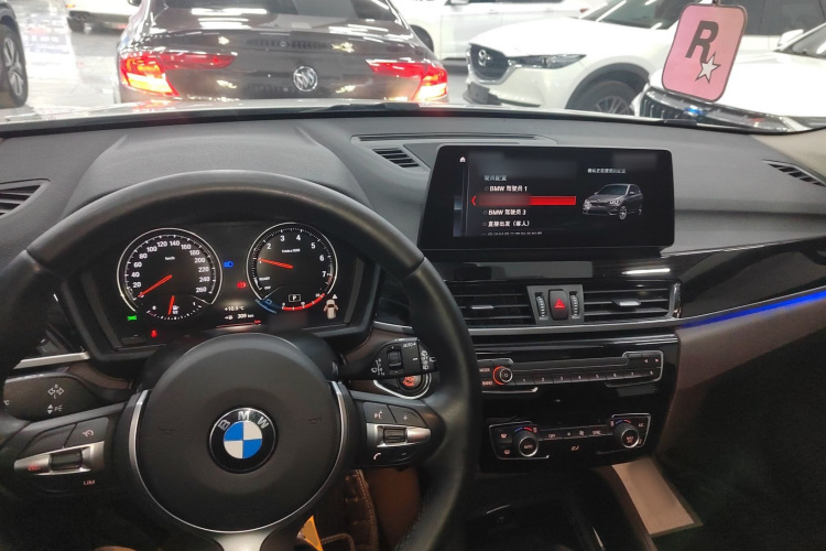 宝马X1 2022款 sDrive25Li 领先型中控内饰7002