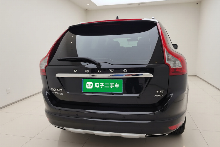 沃尔沃XC60 2017款 T5 AWD 智进版车身外观6
