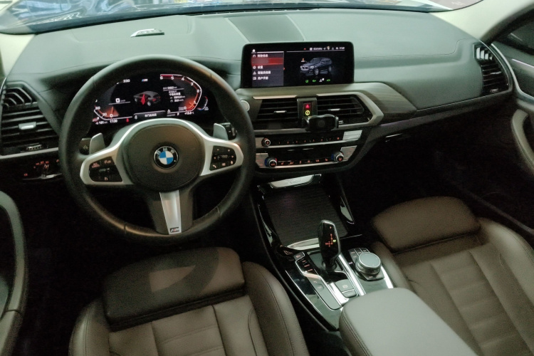 宝马X3 2021款 改款 xDrive28i M运动套装中控内饰12