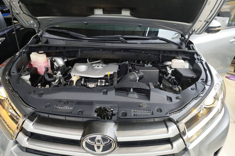 丰田 汉兰达 2018款 2.0T 两驱精英版 5座 国VI局部细节24