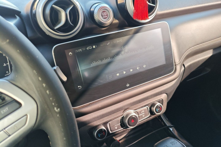 北京BJ30 2021款 1.5T 狼小奔版局部细节16