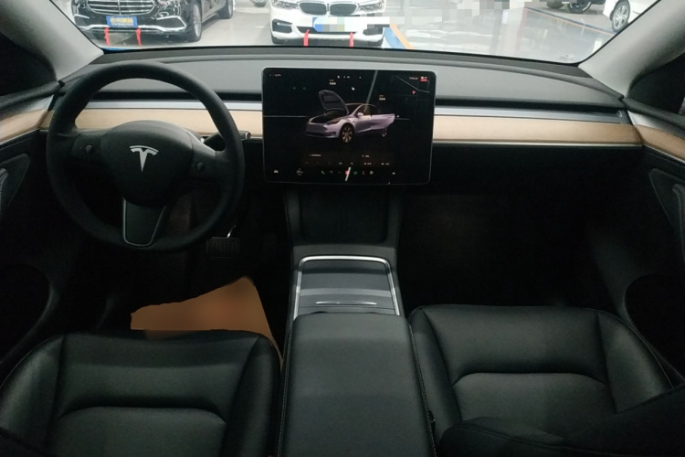 特斯拉 Model Y 2022款 改款 后轮驱动版中控内饰12