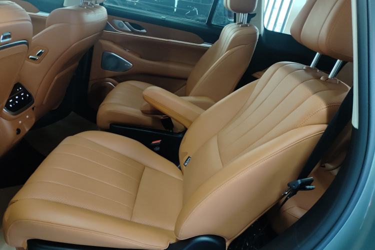 魏牌 蓝山 2025款 四驱 Ultra中控内饰7004