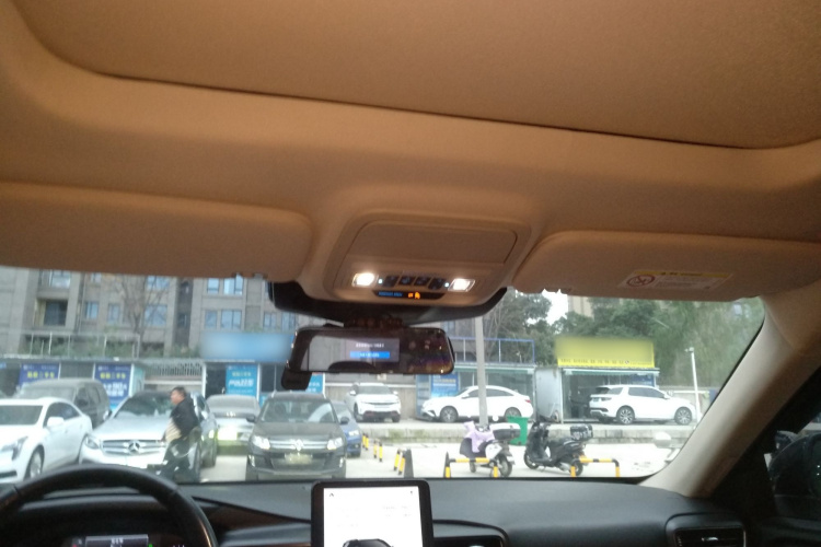 福特 探险者 2020款 EcoBoost 285 后驱风尚版 6座局部细节22