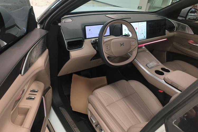 小鹏G9 2025款 625 长续航 Max中控内饰7003