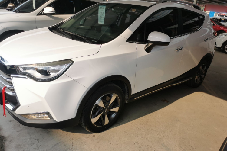 江汽集团 瑞风S3 2018款 定制版 1.5L 手动豪华智能型车身外观4