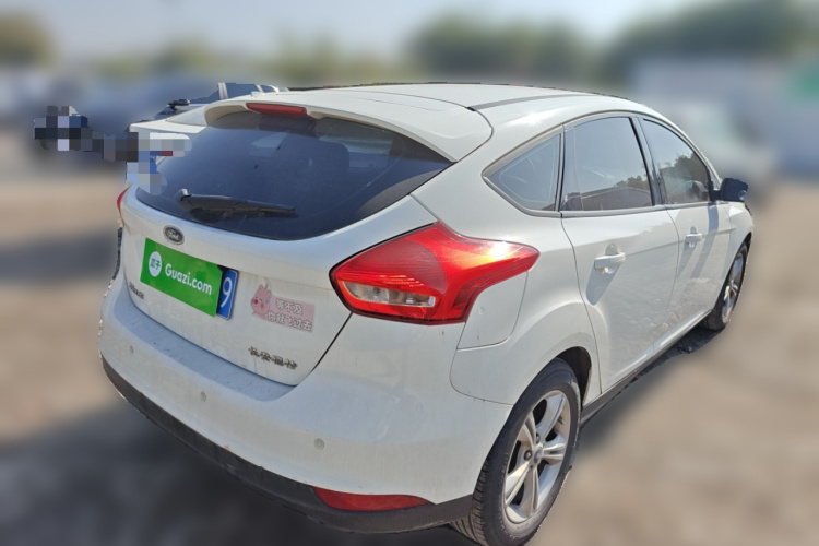 福特 福克斯 2017款 两厢 1.6L 自动舒适型智行版车身外观6005