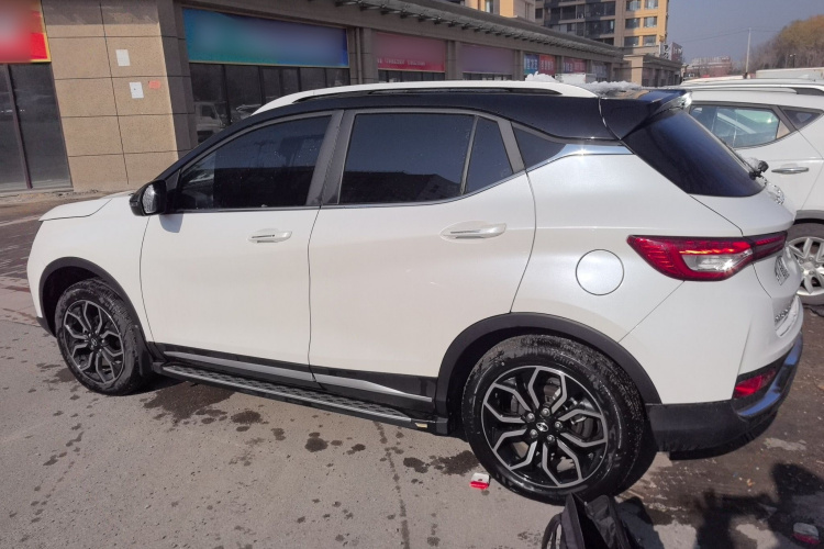 东南DX5 2021款 1.5L 手动豪华升级型车身外观6003