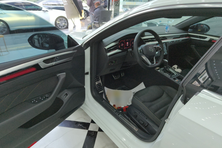 一汽-大众CC 2024款 380TSI 夺目版中控内饰7003