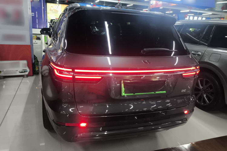 理想汽车 理想ONE 2020款 增程6座版车身外观6