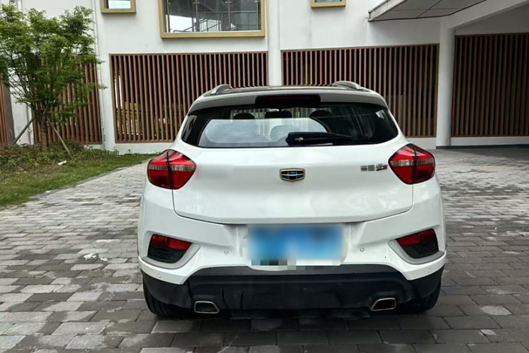 吉利汽车 帝豪GS 2016款 优雅版 1.8L 手动领尚型车身外观6002