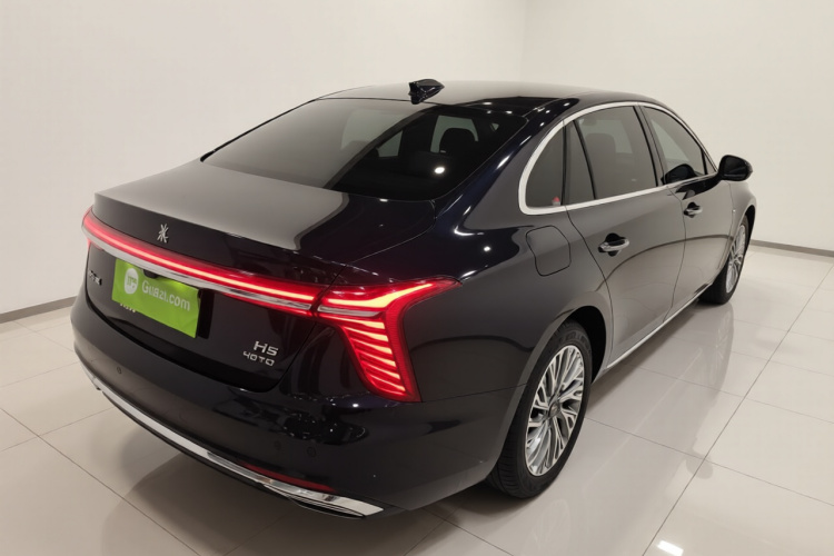 红旗H5 2023款 2.0T 自动智联旗领版车身外观7