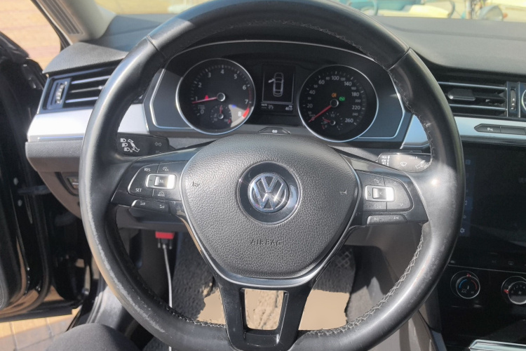 大众 迈腾 2018款 280TSI DSG 领先型中控内饰13