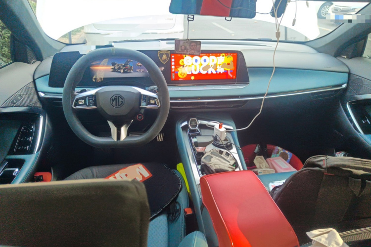 名爵 MG7 2023款 2.0T 自动猎美奢享版中控内饰12