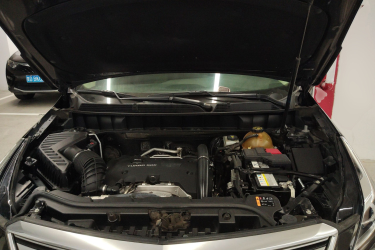 凯迪拉克XT5 2018款 25T 豪华型机舱底盘24