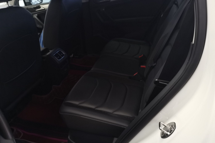 大众 途观L 2018款 330TSI 自动两驱舒适版中控内饰7004