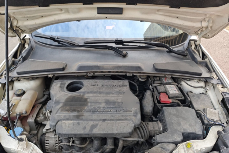 福特 福睿斯 2015款 1.5L 自动舒适型局部细节24