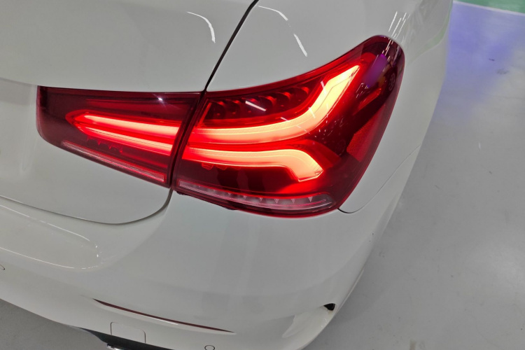 奔驰A级 2021款 A 200 L 运动轿车时尚型车身外观6001