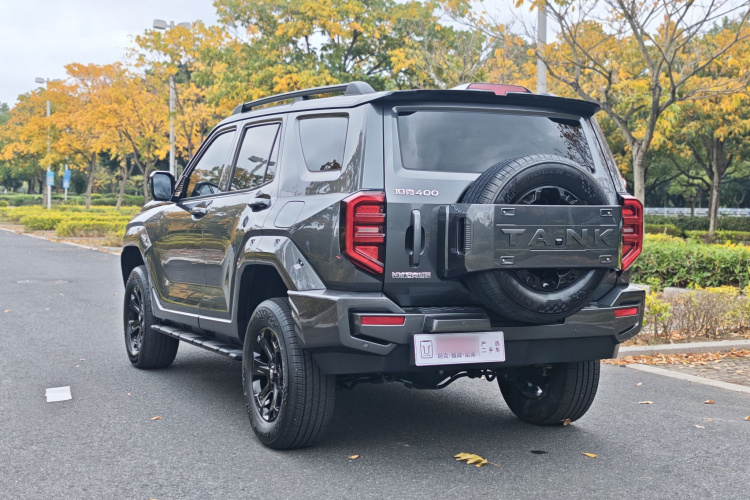 坦克400 2025款 2.0T 汽油版车身外观6008