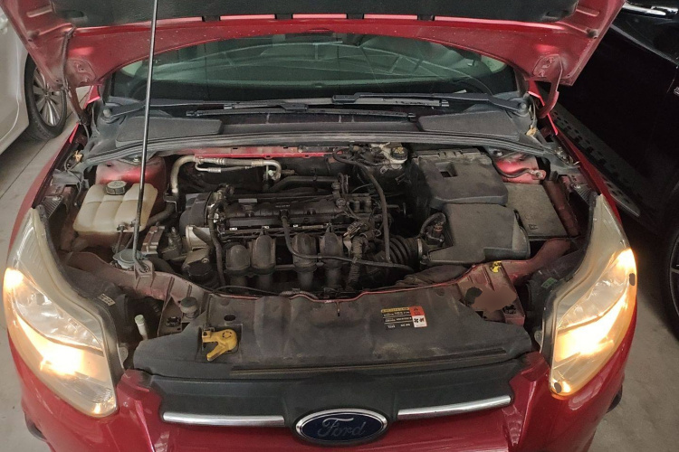 福特 福克斯 2012款 三厢 1.6L 自动舒适型局部细节24