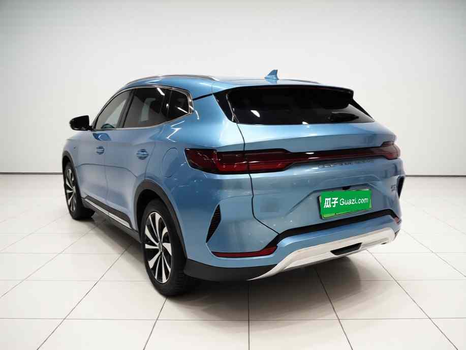 比亚迪 宋PLUS新能源 2024款 荣耀版 DM-i 110km 旗舰型(3)