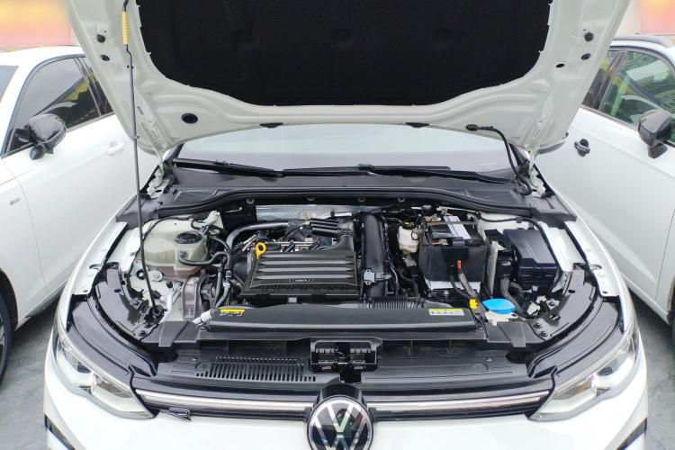 大众 高尔夫 2021款 280TSI DSG R-Line机舱底盘24