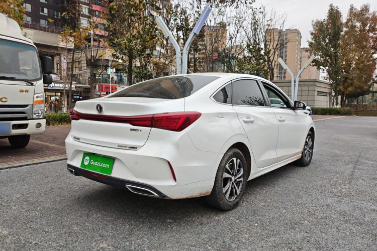 长安 逸动 2022款 PLUS 蓝鲸NE 1.4T GDI DCT尊贵版车身外观6003