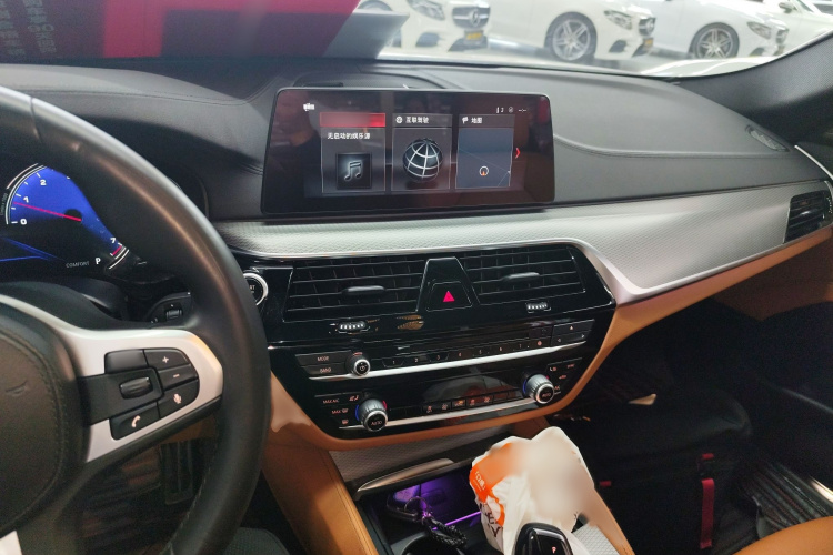 宝马5系(进口) 2018款 525i M运动套装中控内饰7002