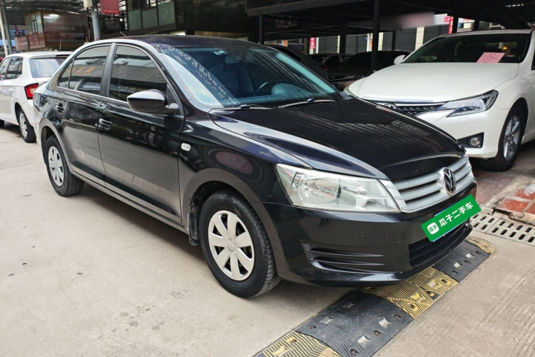 大众 桑塔纳 2013款 1.4L 手动风尚版车身外观3