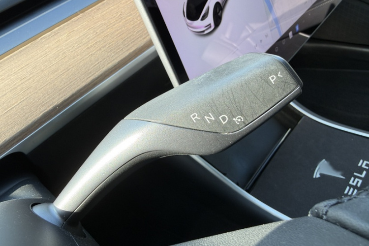 特斯拉 Model 3 2019款 标准续航后驱升级版局部细节18