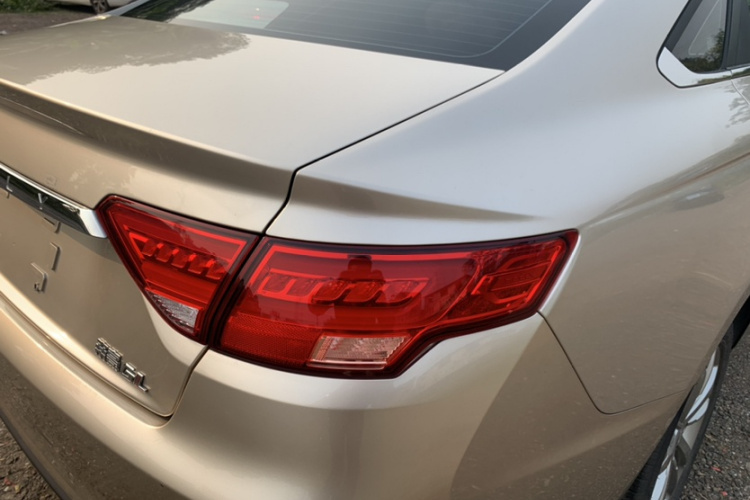 吉利汽车 帝豪GL 2020款 1.5T DCT豪华型车身外观6007