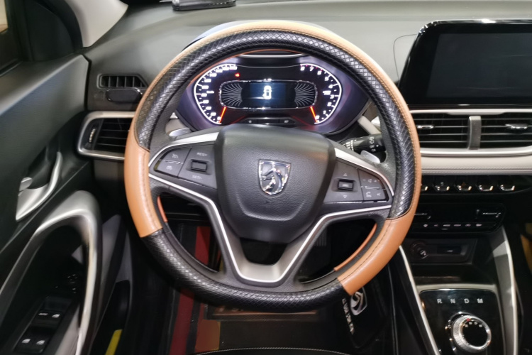 宝骏510 2017款 1.5L 自动时尚型中控内饰13