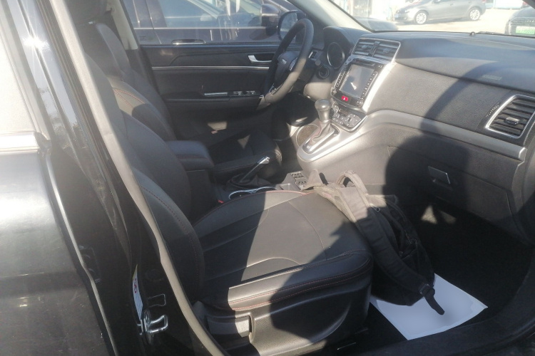 哈弗H6 2015款 运动版 1.5T 自动两驱豪华型局部细节41