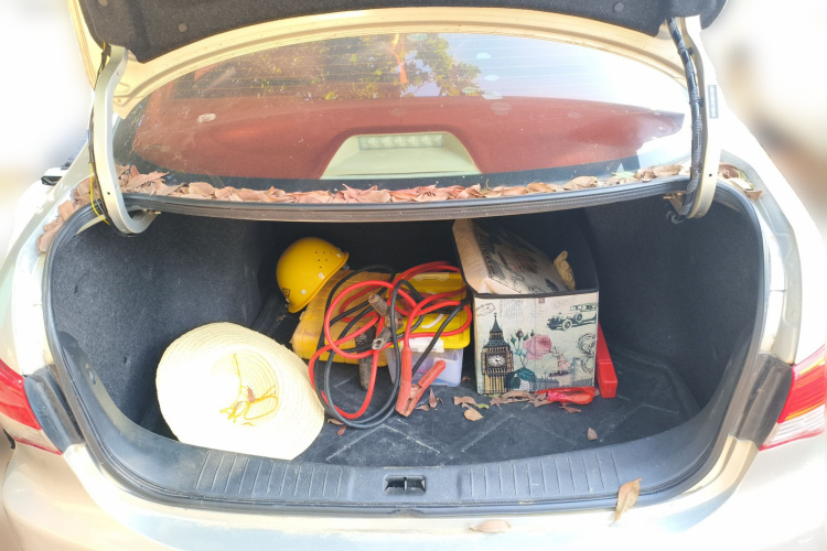 日产 轩逸 2012款 经典 1.6XE 自动舒适版中控内饰23