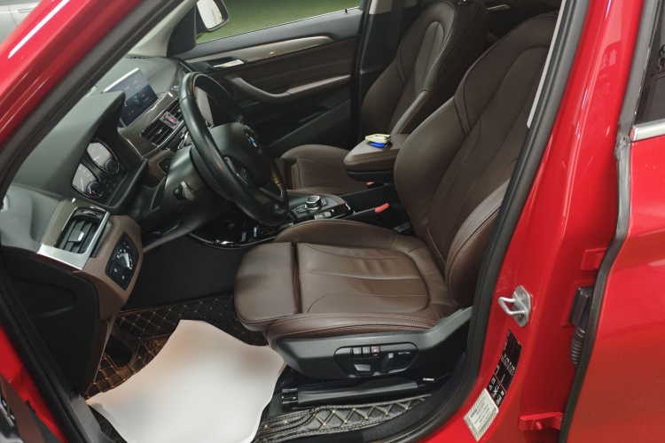 宝马X1 2019款 xDrive20Li 尊享型局部细节19