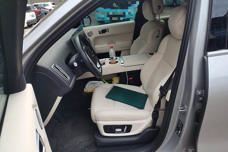 理想汽车 理想L8 2023款 Pro局部细节19